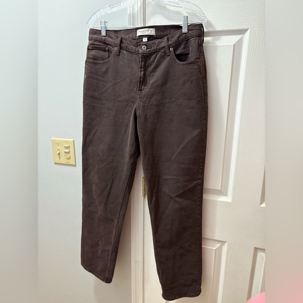 Abercrombie & Fitch Brown Straight-Leg Women’s Jeans - Picture 3 of 6